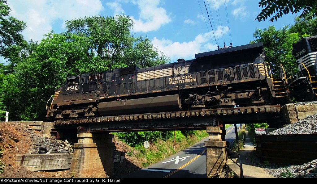 Third of three lite units on the Southern's Old Main line crosses over Campbell Ave. on its way back to Montview Yard after having delivered interchange traffic to CSX in downtown Lynchburg.